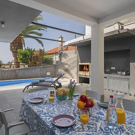 Villa Old Town By